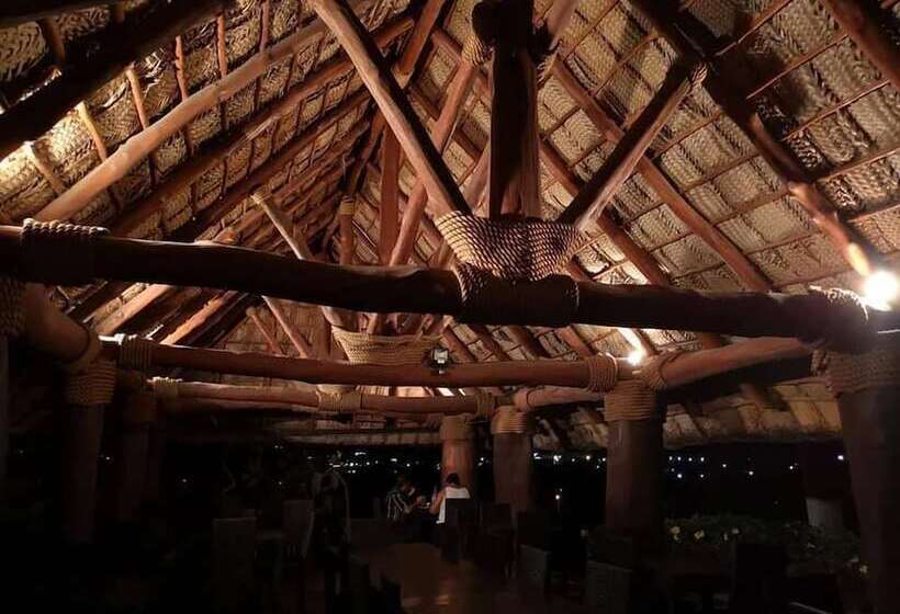 هتل Rivland Resort