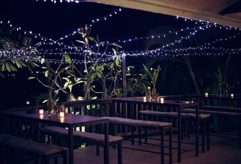 هتل Rivland Resort