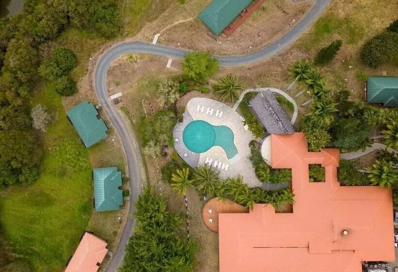 هتل Rivland Resort