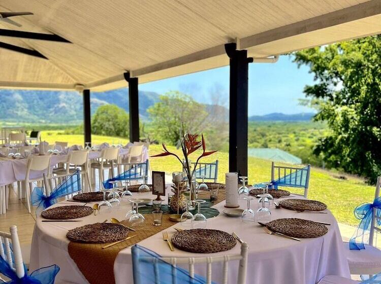 هتل Rivland Resort