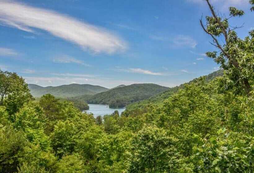 Light`s Mountain Lake Overlook