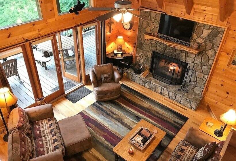 Light`s Mountain Lake Overlook