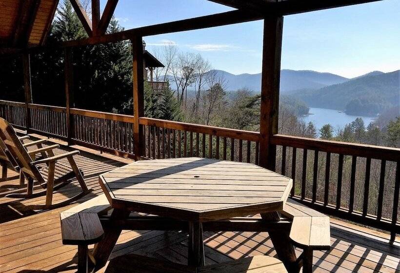 Light`s Mountain Lake Overlook