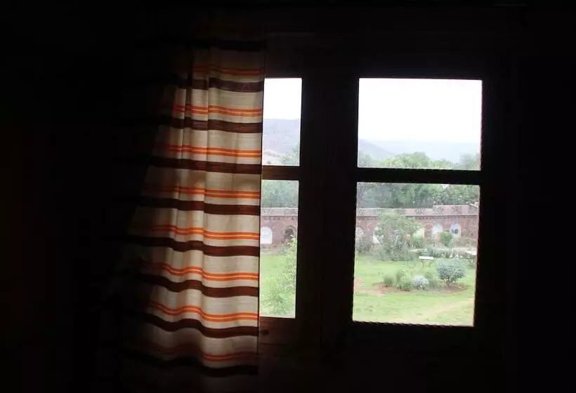 Majatalo Ecolodge Tamount