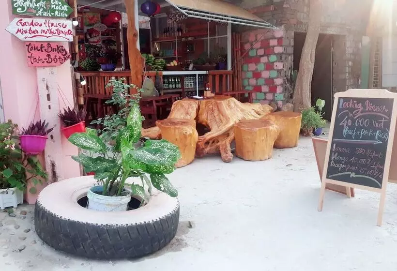 پانسیون Queen Ponaland Homestay