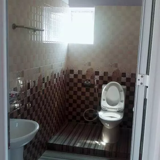 پانسیون Queen Ponaland Homestay