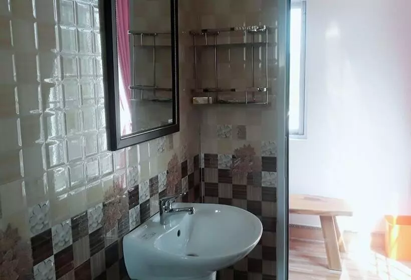 پانسیون Queen Ponaland Homestay