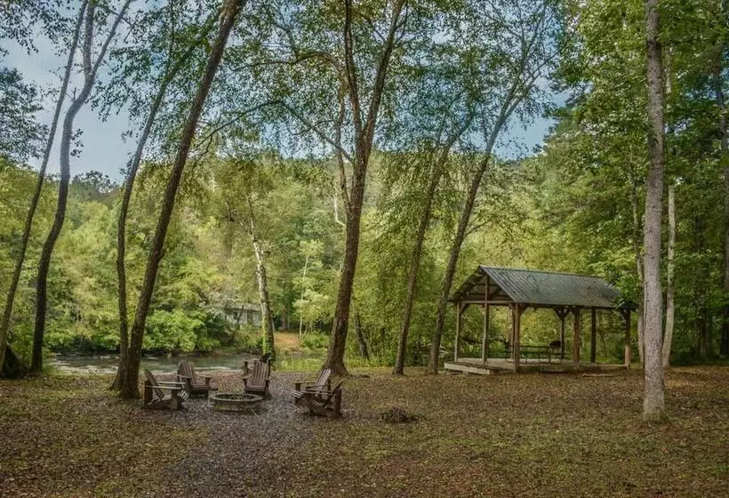 Run About Trout Lodge