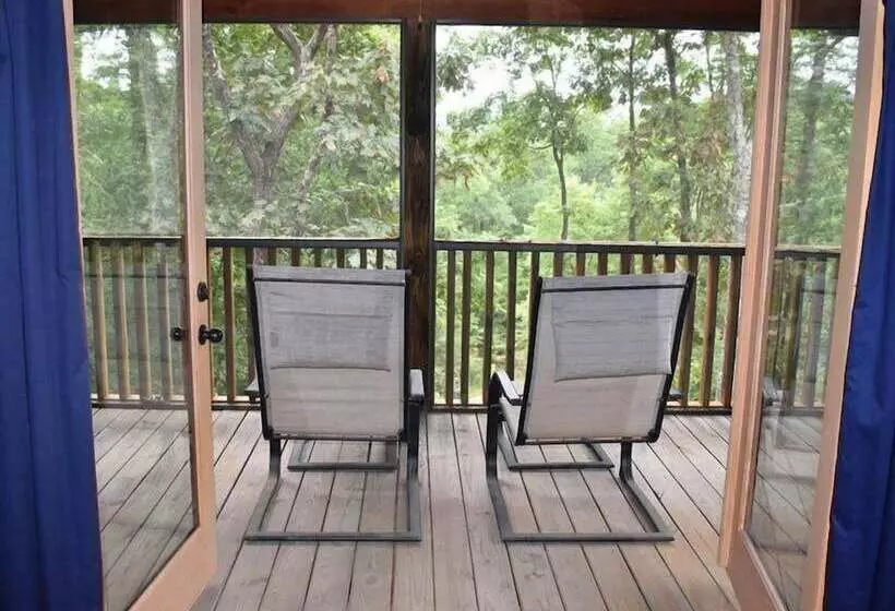 The Three Bear Lodge In Blue Ridge