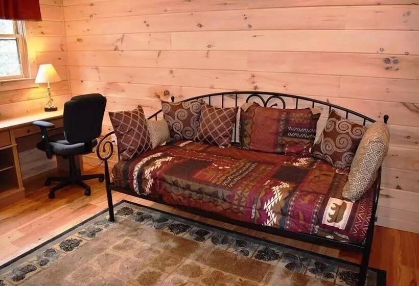 The Three Bear Lodge In Blue Ridge