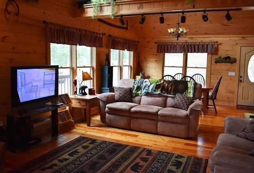 The Three Bear Lodge In Blue Ridge