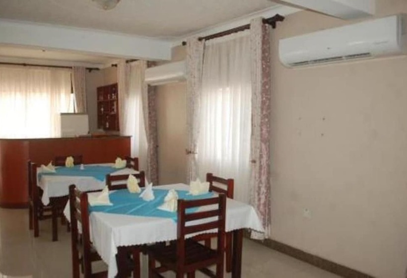 Tj Global Hotel Kasese