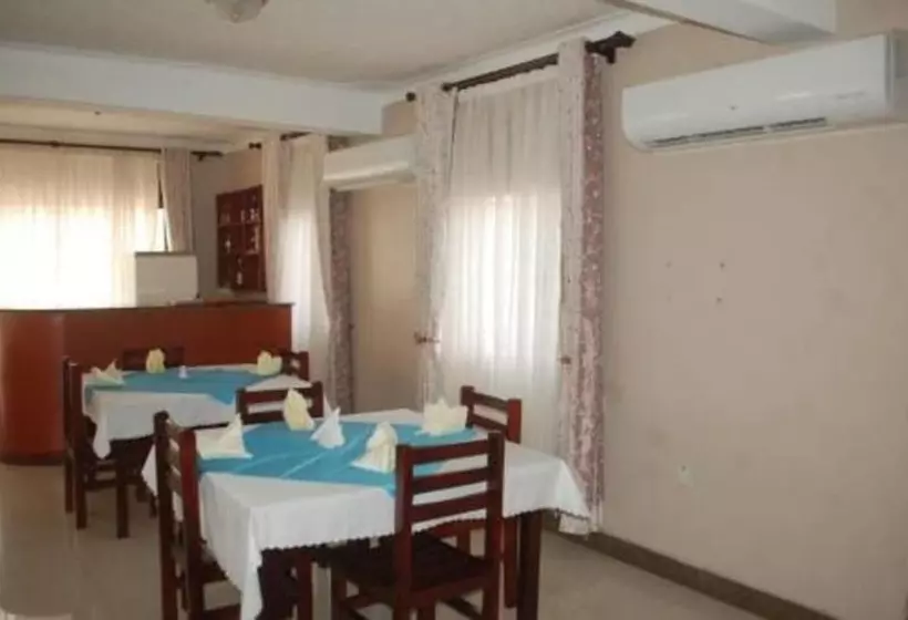 Tj Global Hotel Kasese