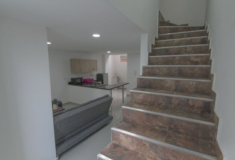 Aparta Hotel Santana