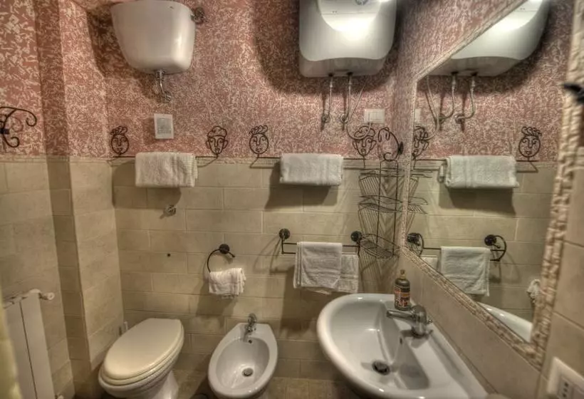 Aamiaismajoitus (B&B) Guest House Qui Dormì L Etrusco