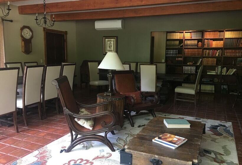 China Creek Cottages