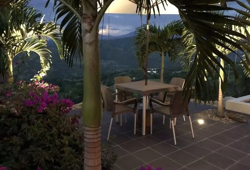 Gyrola Birding Hotel Boutique & Spa