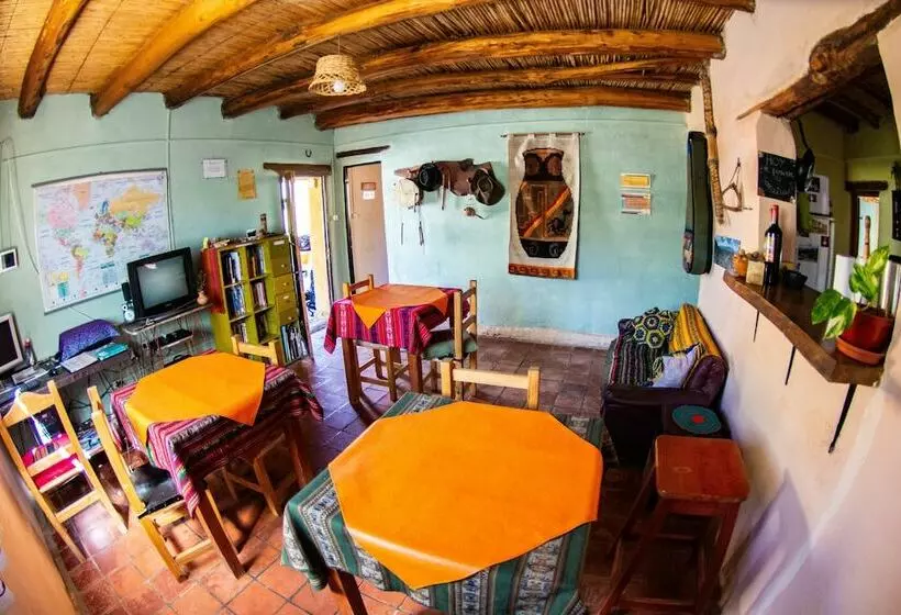 簡易ホテル Casa Amancay
