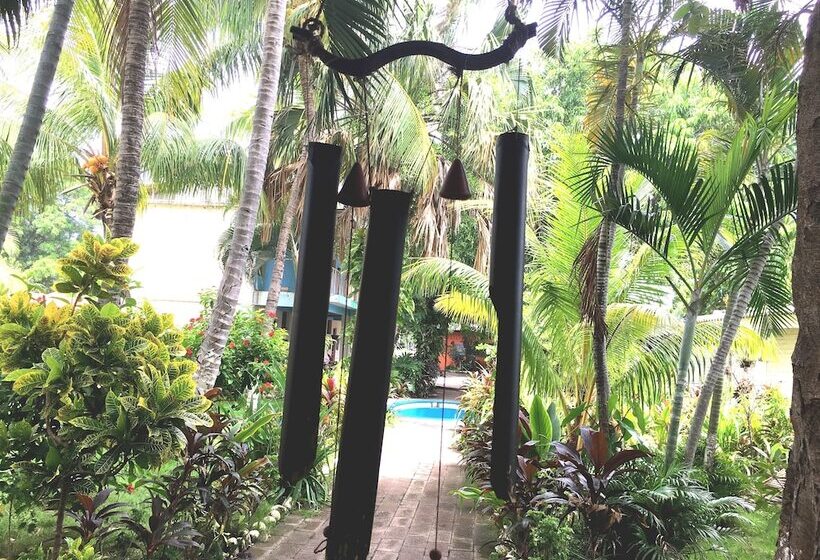 مسافرخانه Trópico Mágico