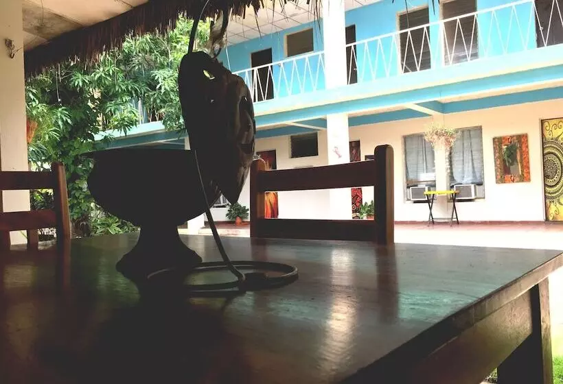 مسافرخانه Trópico Mágico