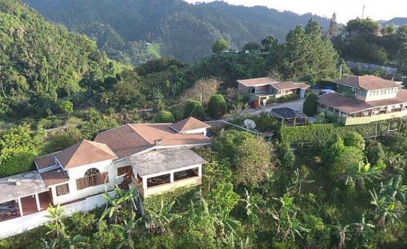 هتل Blue Ridge Restaurant & Cottages