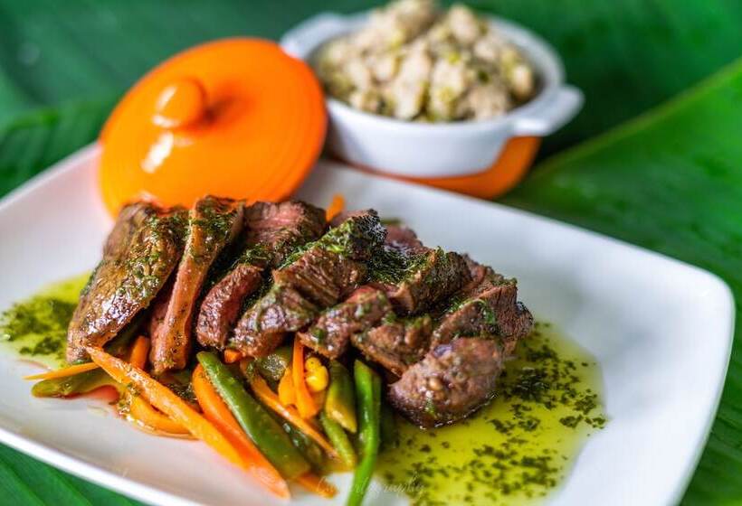 هتل Blue Ridge Restaurant & Cottages