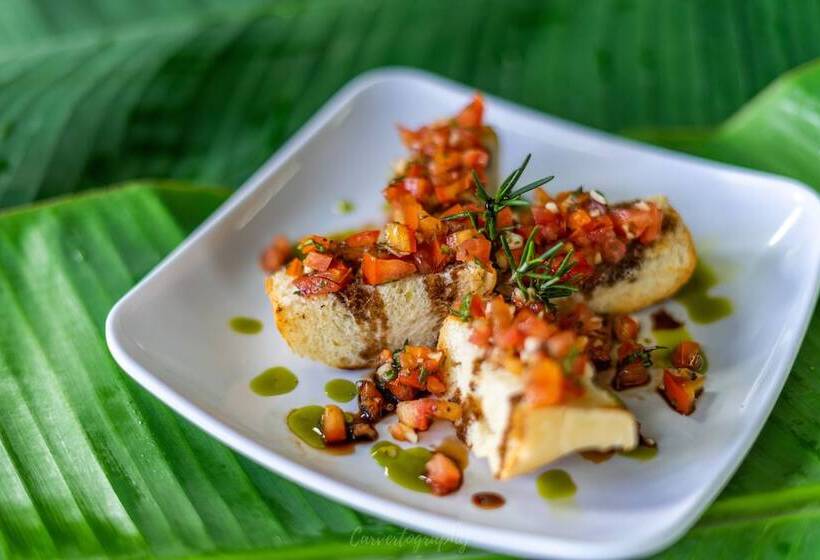 هتل Blue Ridge Restaurant & Cottages