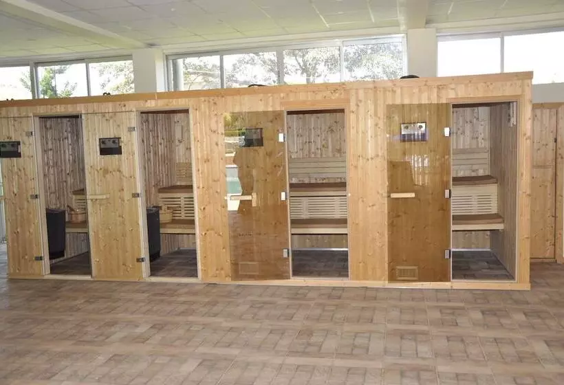 هتل Brovad Masaka