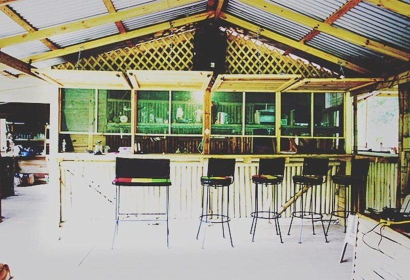 هتل Camp Cabarita