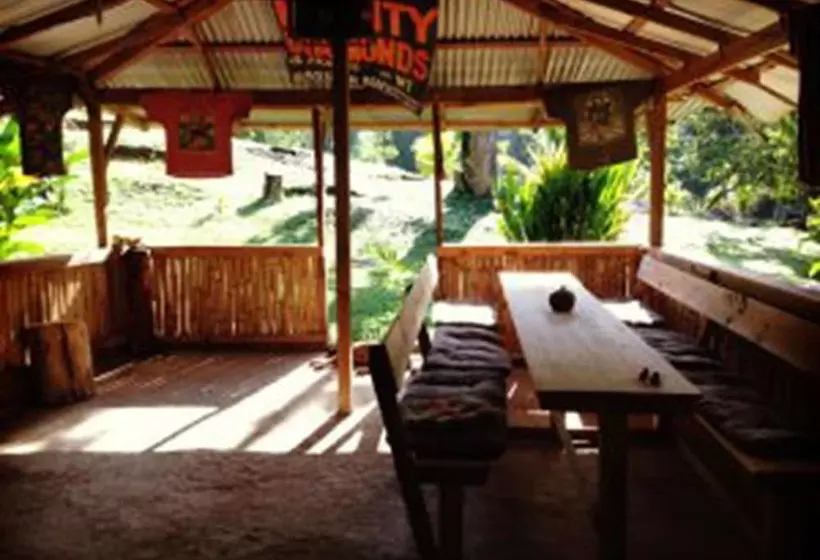 هتل Camp Cabarita