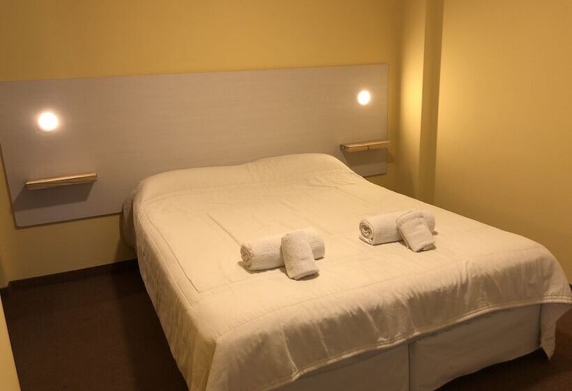 בית מלון כפרי Ciro