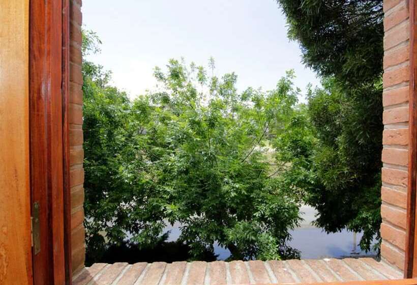 בית מלון כפרי Ciro