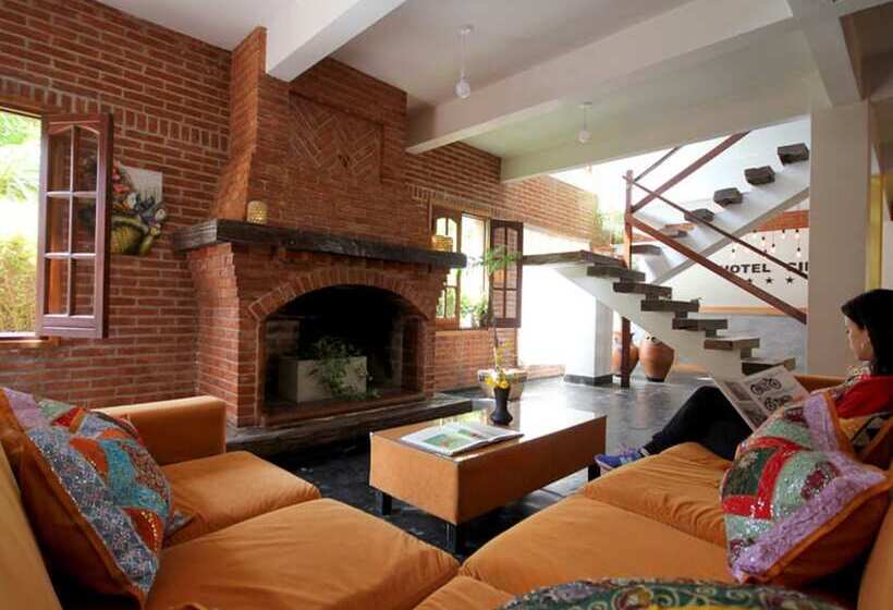 בית מלון כפרי Ciro