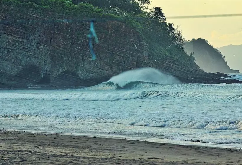 Hotelli Costa Dulce Ecolodge And Retreat Center