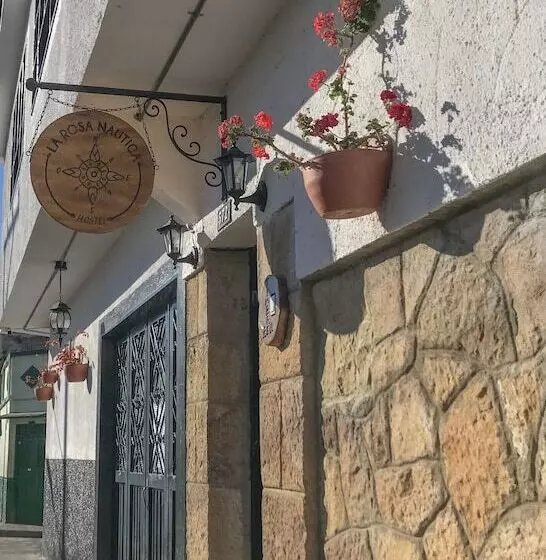 ホテル Hostel La Rosa Nautica