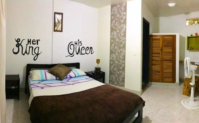 ホテル Hostel La Rosa Nautica