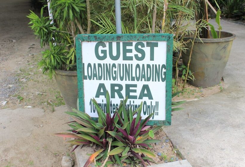 Hotel Laiya White Cove Beach Resort