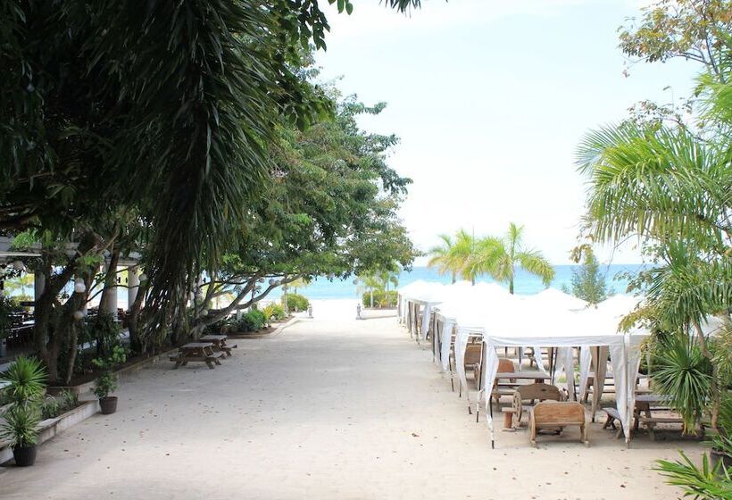 Hotel Laiya White Cove Beach Resort