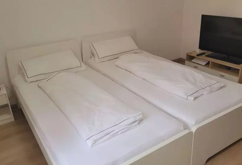 Hotelli Saarbrücken City Apartments