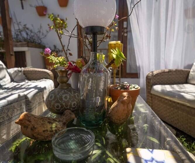 Пансион Beach House Babylon