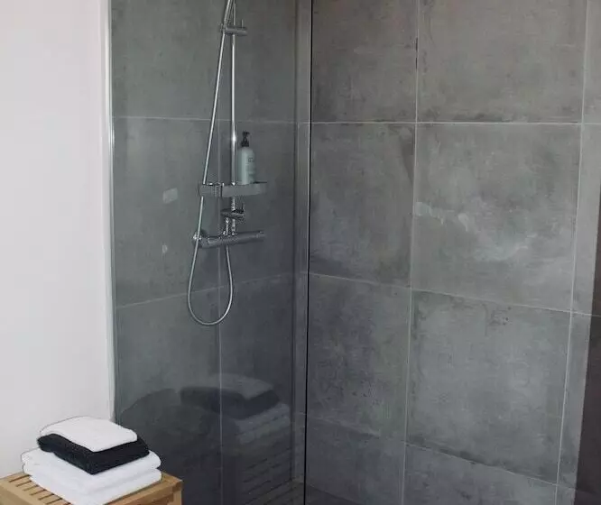 پانسیون Istay Cottages