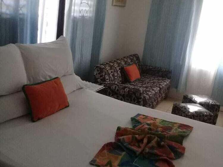 پانسیون Palm Tree Guest House