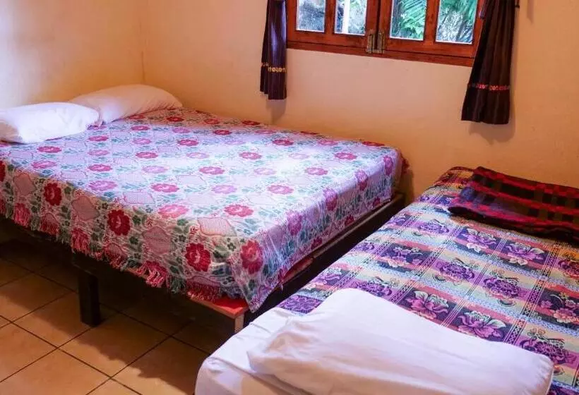 Ati Hostel & Beach Club