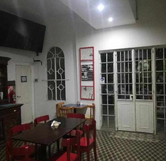 مبيت وإفطار Boutique Casablanca Adrogué