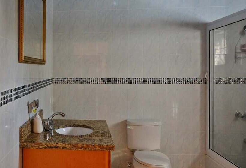 Bed & Breakfast Slice Of Heaven