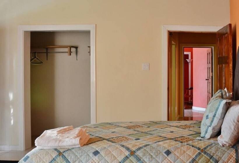 Bed & Breakfast Slice Of Heaven