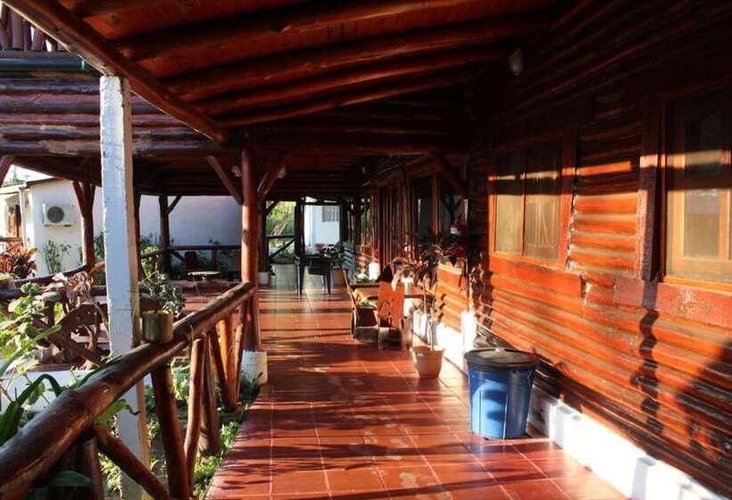 Hotel Aventura En Esquina