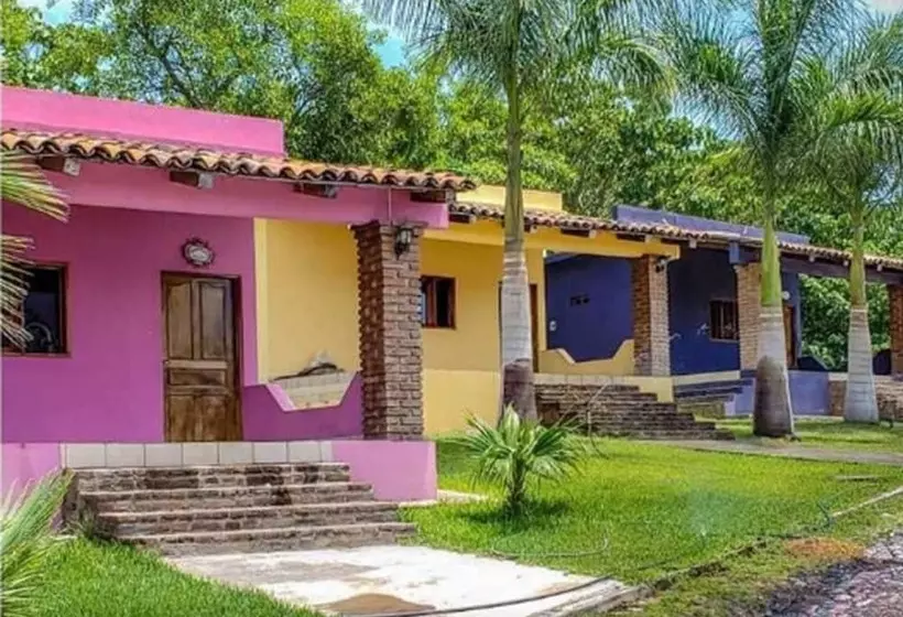 ホテル Cabañas El Potrero