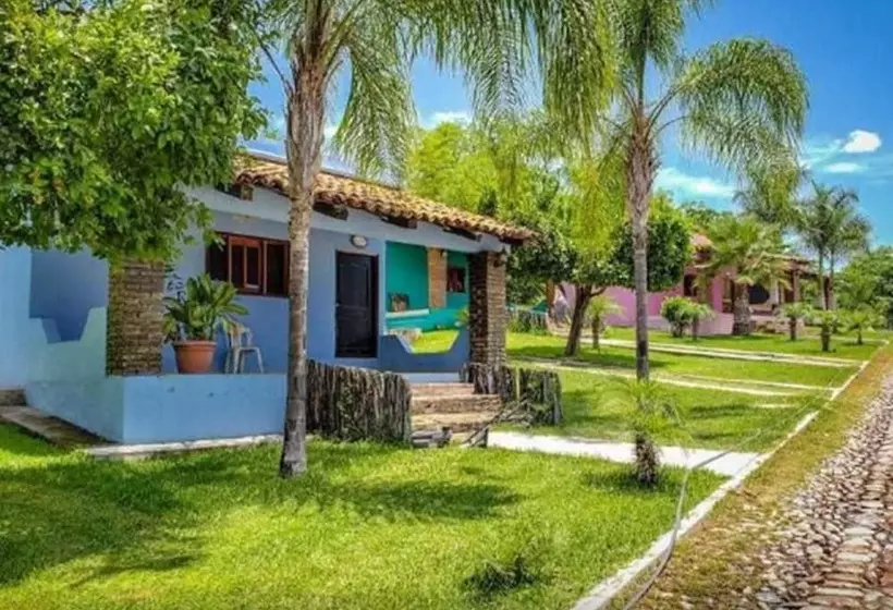 ホテル Cabañas El Potrero