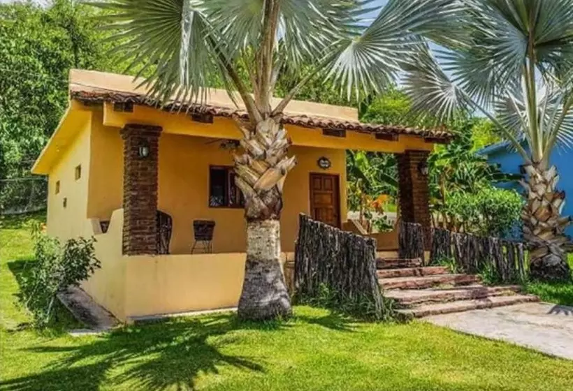 ホテル Cabañas El Potrero